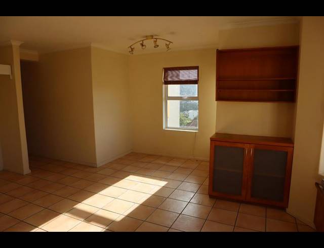 2 BEDROOM PROPERTY TO RENT IN VREDEHOEK
